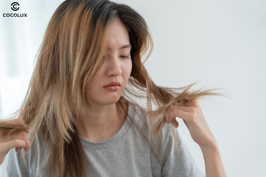 H&oacute;a chất mạnh c&oacute; thể l&agrave;m t&oacute;c yếu đi, mất đi độ b&oacute;ng v&agrave; dễ hư tổn