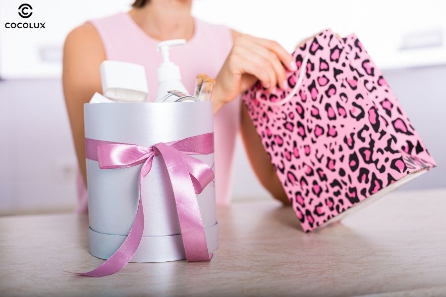Tặng vợ món quà 8/3 ý nghĩa