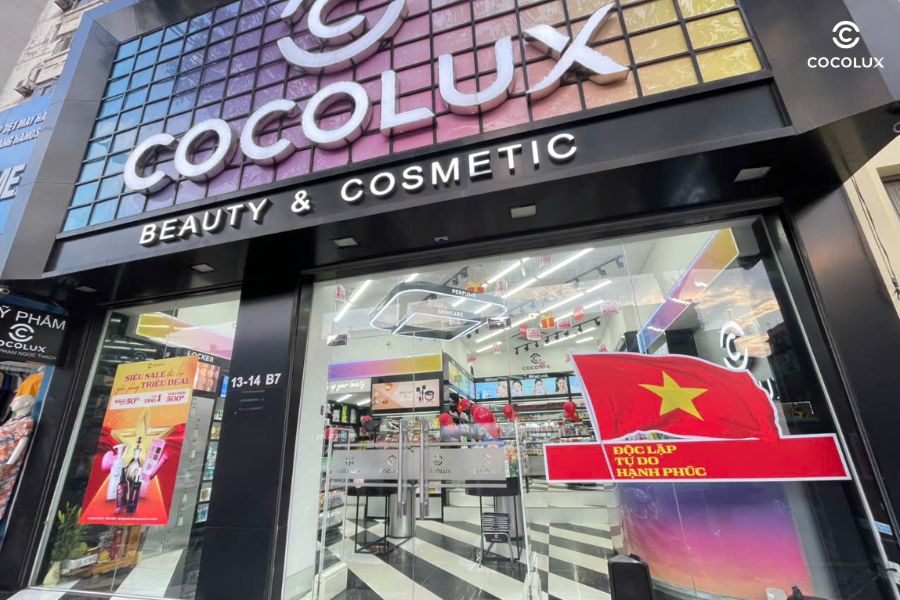 Không khí mua sắm rộn ràng trong mùa “Sale độc lập - Giải phóng triệu deal” tại Cocolux