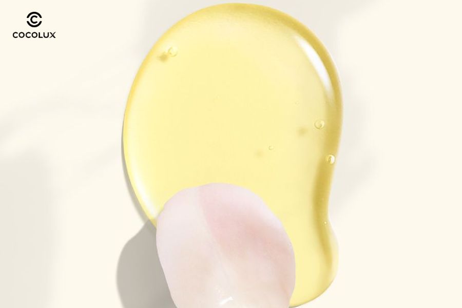 Kết cấu của Dầu Tẩy Trang Cocoon Rose Cleansing Oil Chiết Xuất Hoa Hồng 140ml