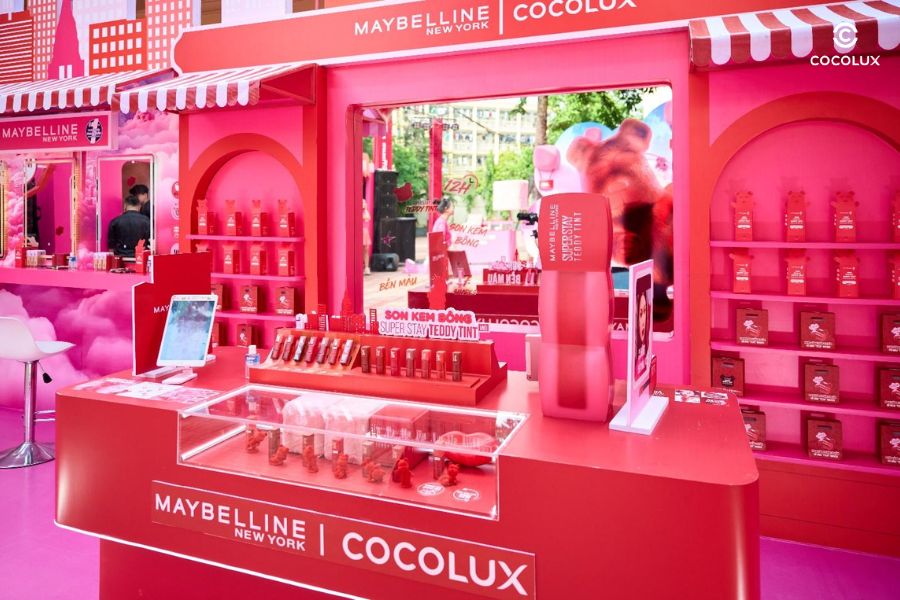 Cocolux kết hợp cùng Maybelline tổ chức sự kiện trải nghiệm Son Kem Maybelline Superstay Teddy Tint tại NEU