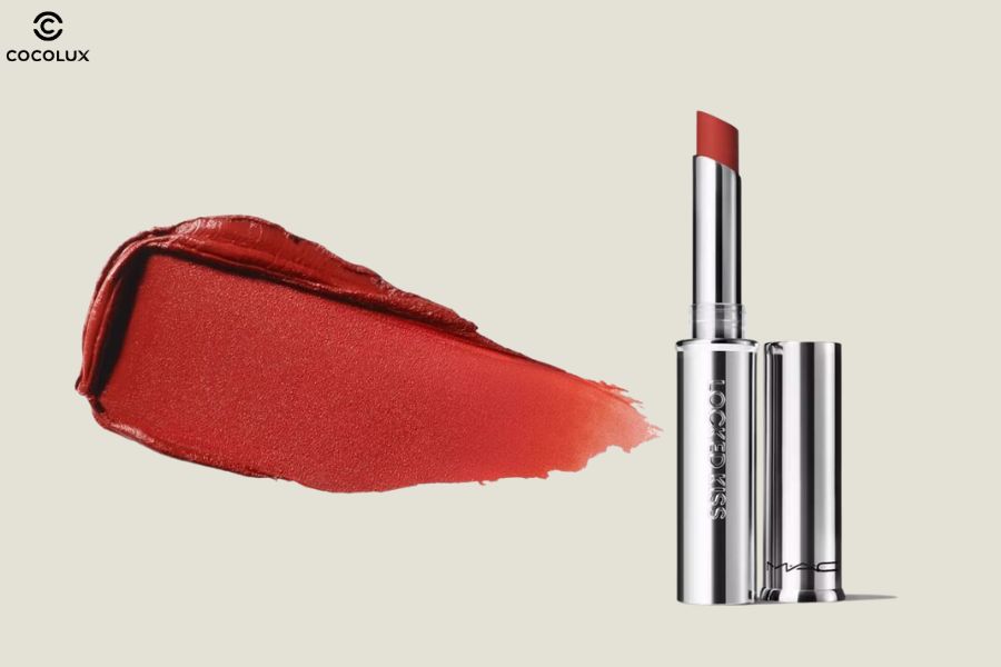 MAC Locked Kiss 95 Vicious đỏ cam rực rỡ, giữ m&agrave;u suốt 24h, ph&ugrave; hợp mọi t&ocirc;ng da