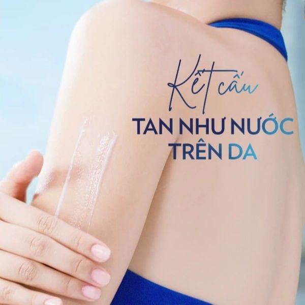 Sữa Dưỡng Thể Vaseline Gluta-Hya Serum Burst Sunscreen SPF50 PA+++ 260ml